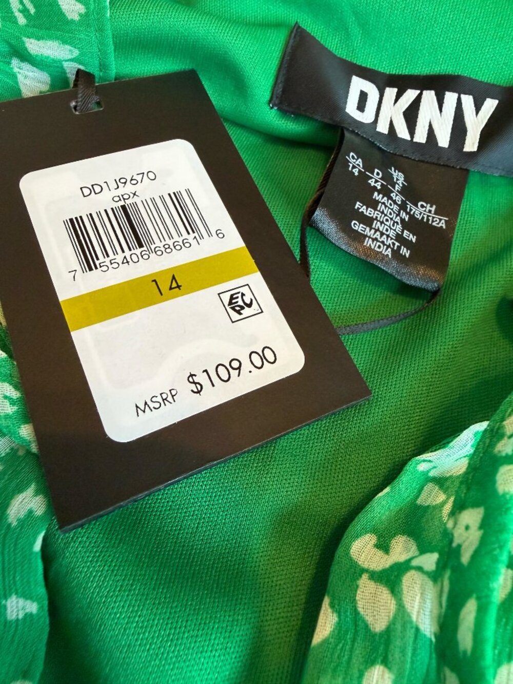 DKNY Green Floral Tiered Dress Ruffle V Neck Flutter Sleeve Size 14 Women's NWT - Picture 4 of 15